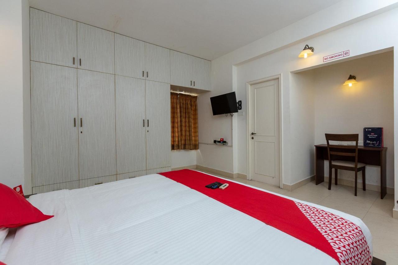 Oyo 23202 Cute Orange Service Apartments Chennai Exteriör bild
