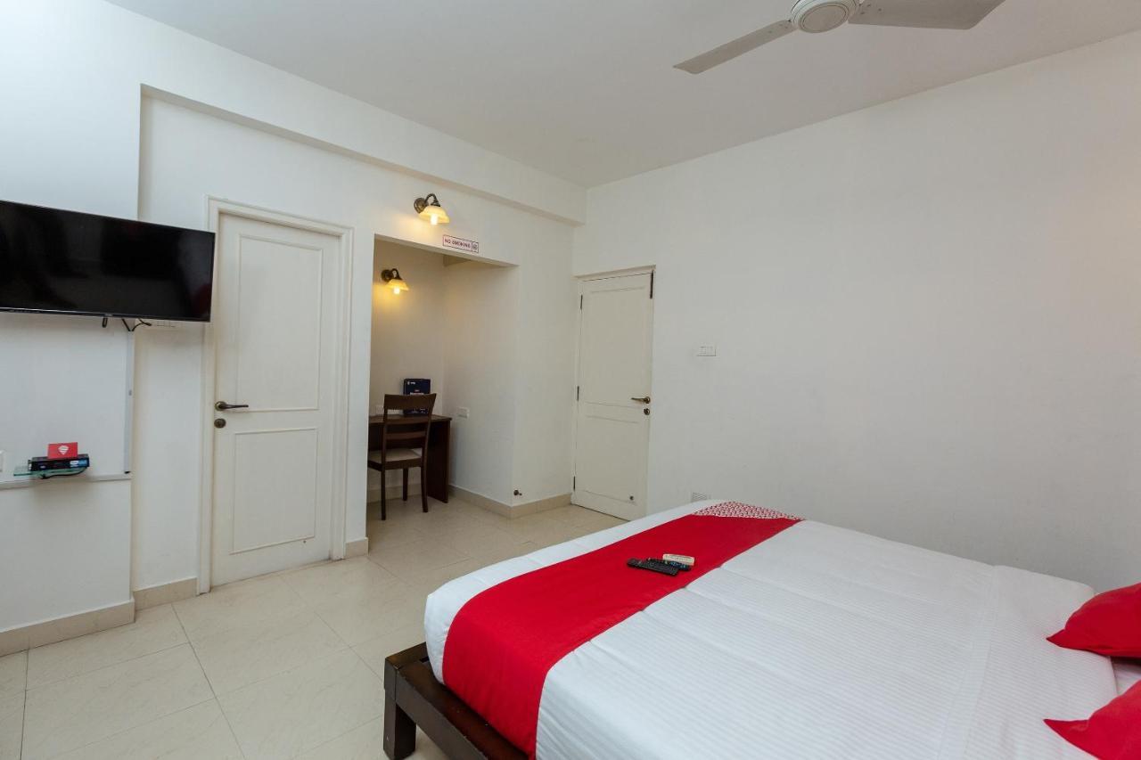 Oyo 23202 Cute Orange Service Apartments Chennai Exteriör bild
