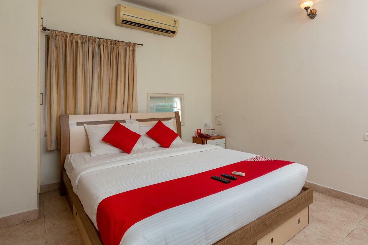 Oyo 23202 Cute Orange Service Apartments Chennai Exteriör bild
