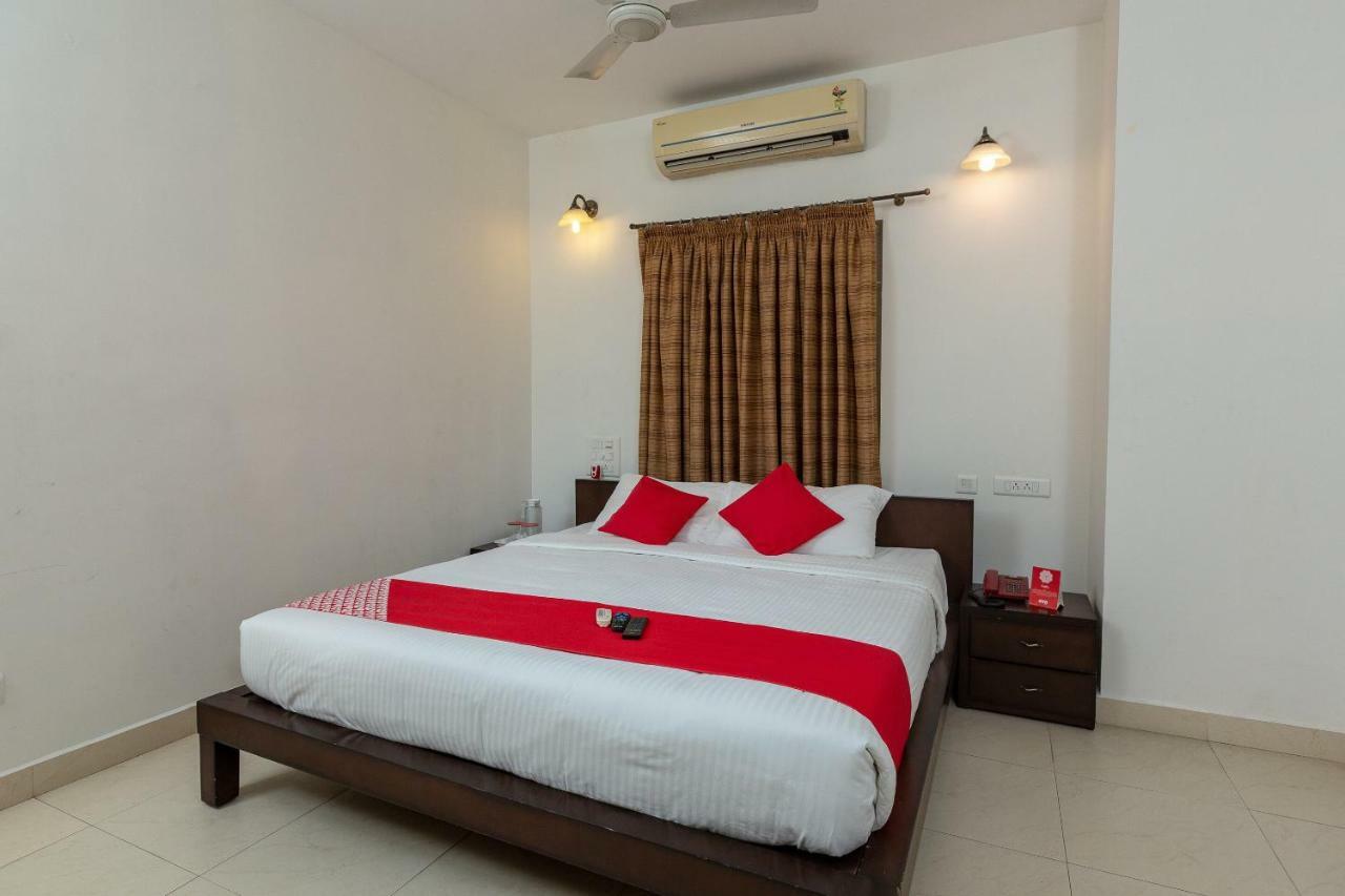 Oyo 23202 Cute Orange Service Apartments Chennai Exteriör bild